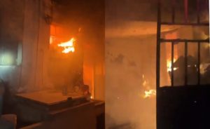 Incendio en casa del centro histórico provoca el desalojo, no se reportaron personas lesionadas