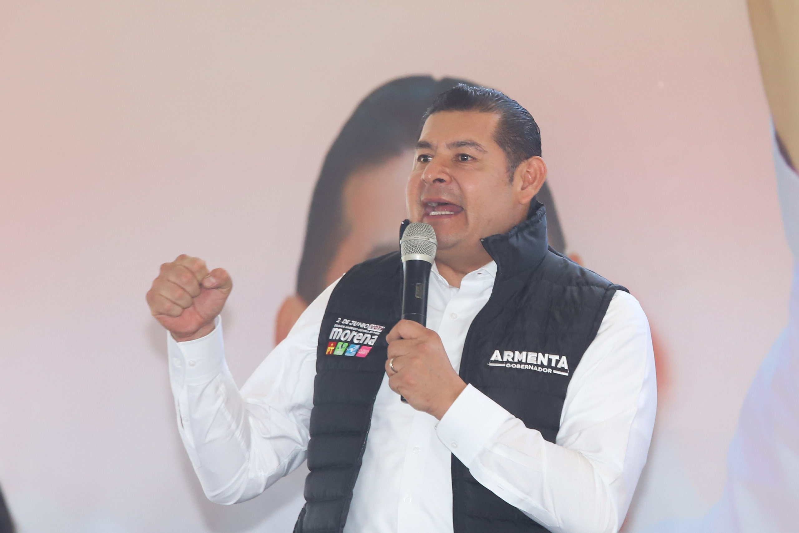 Armenta se encuentra como líder en preferencias para la gubernatura de Puebla de acuerdo a las encuestas