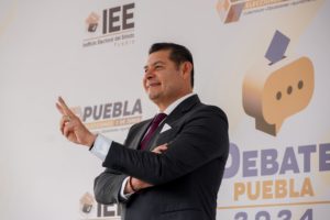 Candidatos a la gubernatura de Puebla se dieron con todo durante el debate