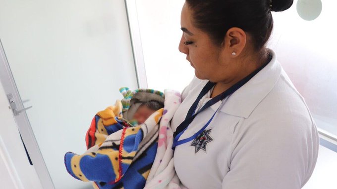 Abandonan a un bebé de apenas 15 días de nacido en San Pedro Cholula