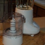 Blender and food processor for pureeing