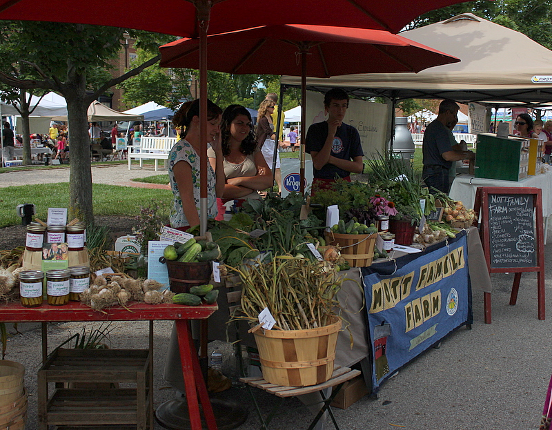 farmer's market booth