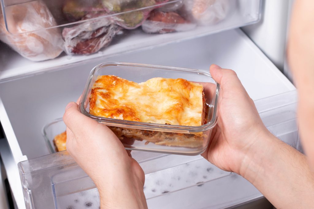 Can Pyrex Go In the Freezer?