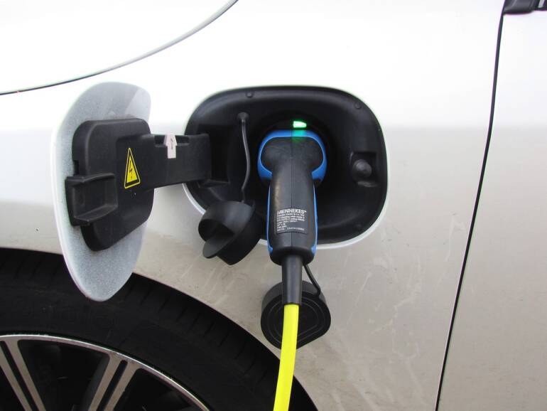 Plug-in hybrid – hybrid do zásuvky