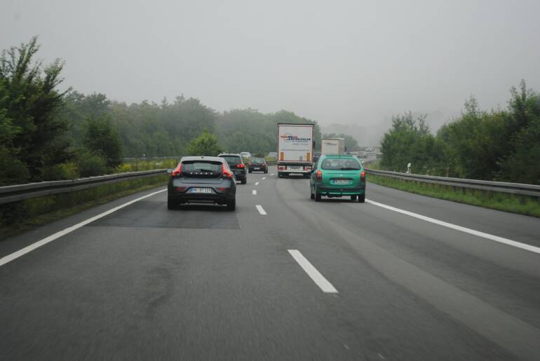 Na tyto návyky z autoškoly raději zapomeňte