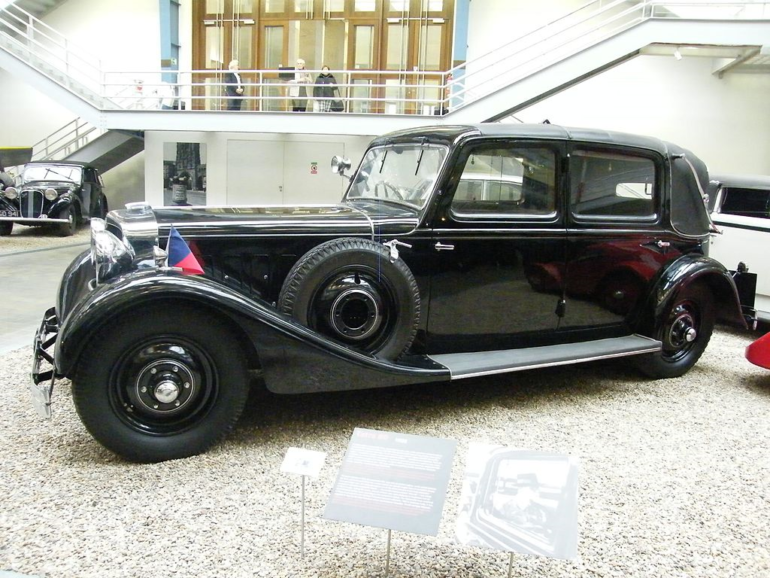 Tatra 80