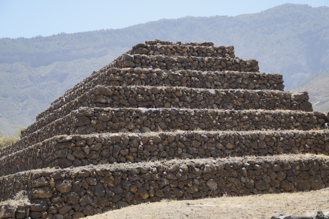 Pyramida v Güímaru