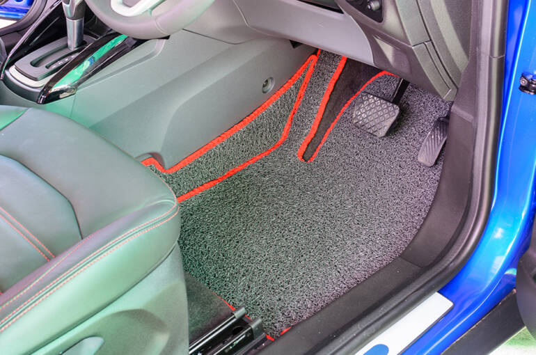 Koberečky do auta – skvělá ochrana i praktický doplněk interiéru