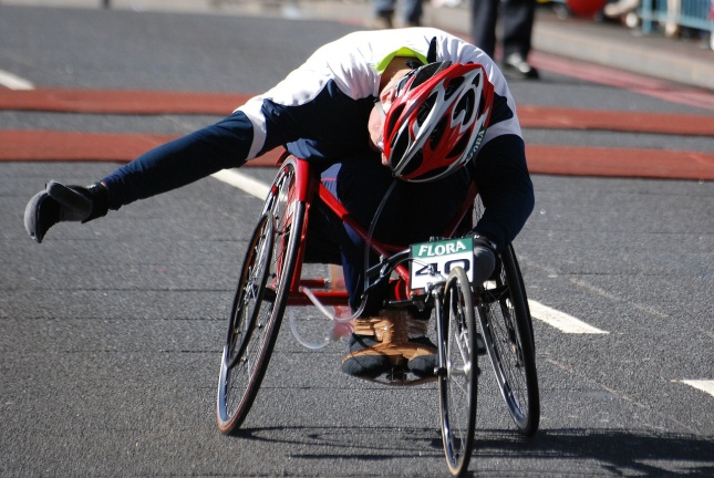 Omezení nebo výhody tělesně postižených při cestování: Handicapovaný sportovec