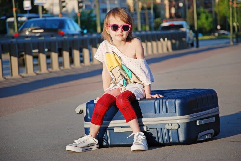 Cestování s dětmi – co jim na dovolenou zabalit?