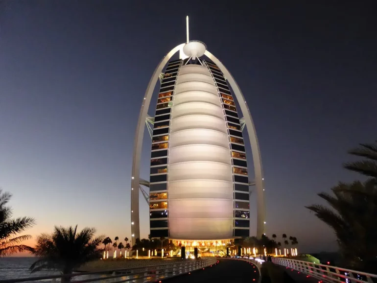 Burdž al-Arab patří mezi nejluxusnější hotely světa.