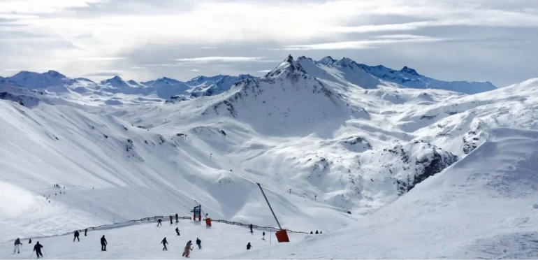 Oblast Kaprun a Zell am See je oblíbenou lyžařskou lokalitou.