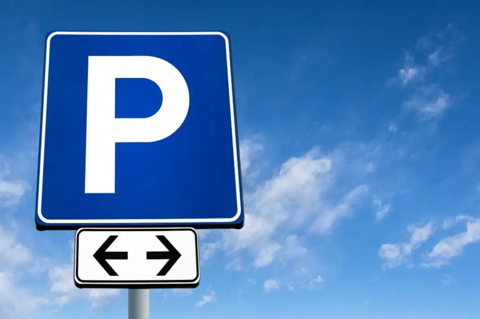 Místa k parkování vymezují dopravní značky