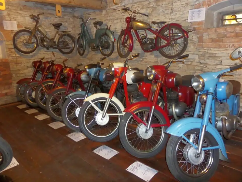 V Šestajovicích uvidíte přes 100 motorek | Zdroj: muzeum-motocyklu.cz