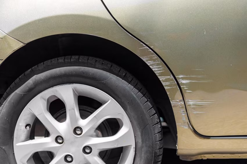 Detailně vyfoťte i případná existující poškození vozidla