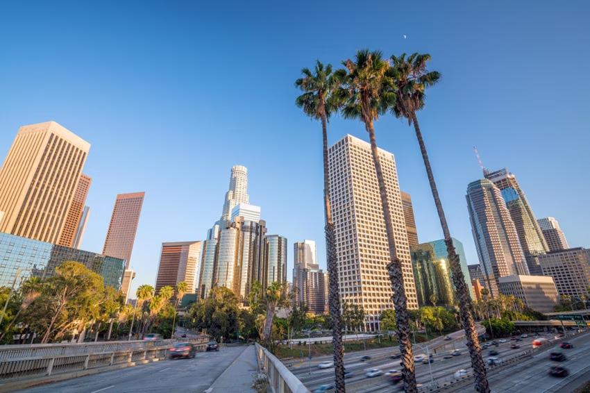 Los Angeles je jedním z velkoměst, kde robotaxi už jezdí