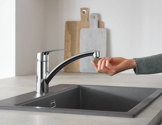 Grohe Eurosmart Kitchen Tap – Low Spout – Chrome
