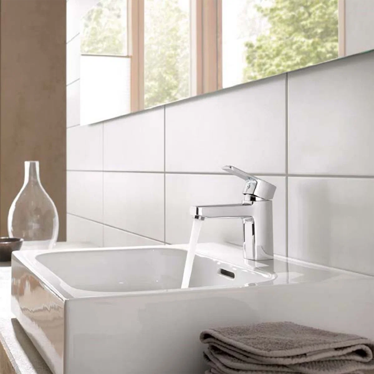 Classic Super White Matt Tile 25×40