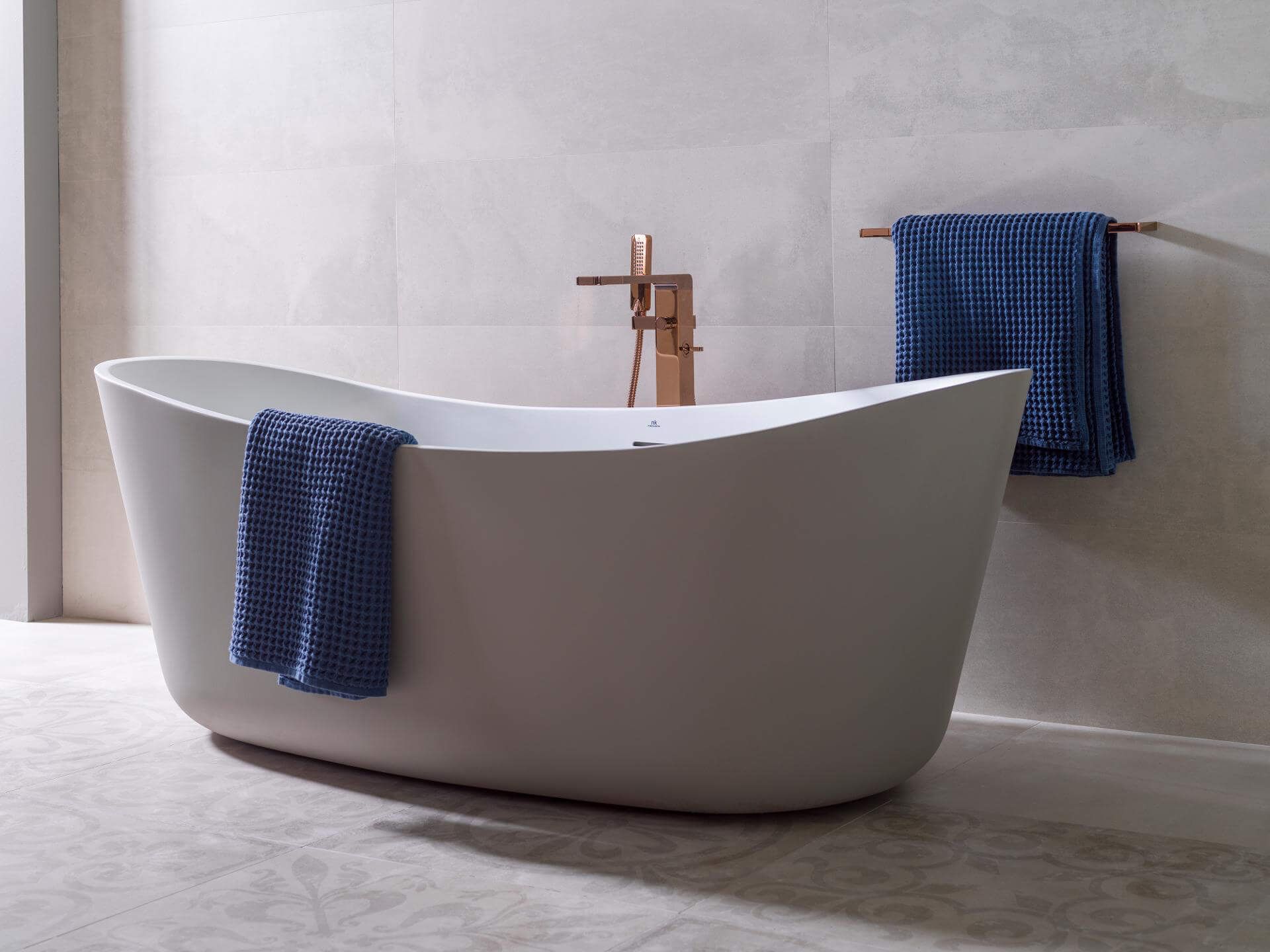 Porcelanosa Noken Lounge Fluid Bathtub 170x80cm – White Gloss