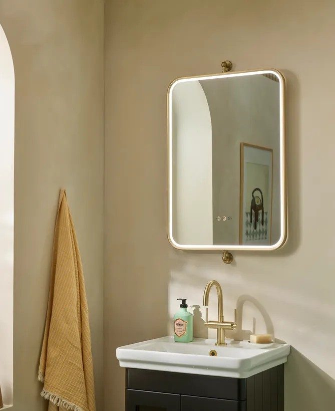 Tavistock Alderbury 500mm Illuminated Rectangular Mirror – Chrome