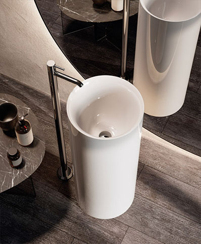 Rak-Petit Round Freestanding Basin Mixer – Chrome