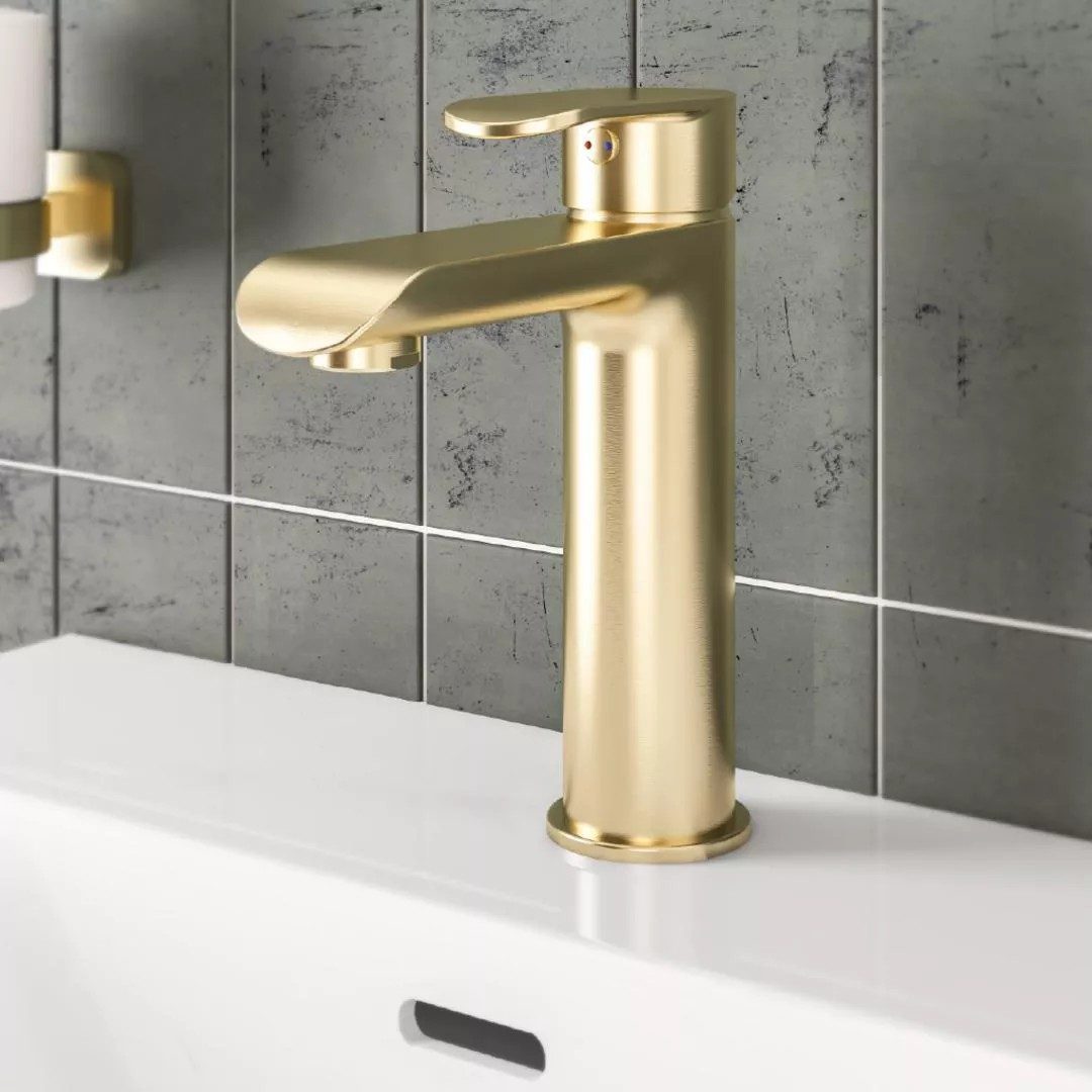 Eastbrook Lyneham Basin Mono Tap with Waste – Brushed Brass