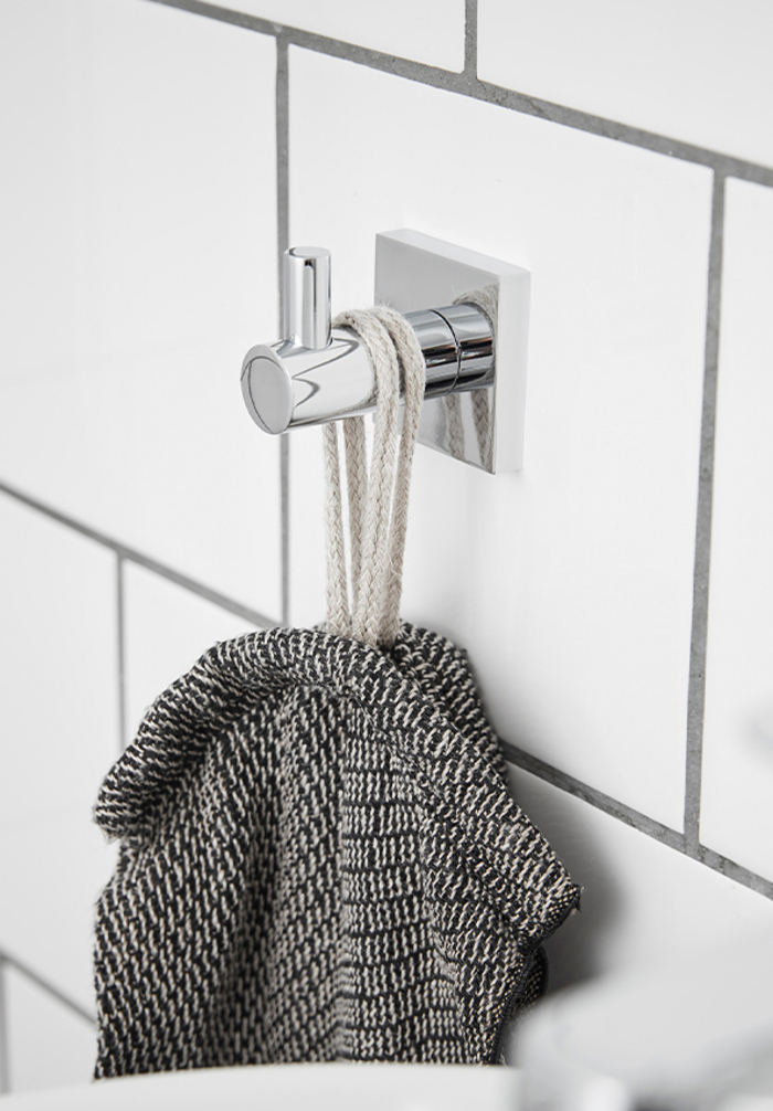 Miller Atlanta Single Hook – Chrome