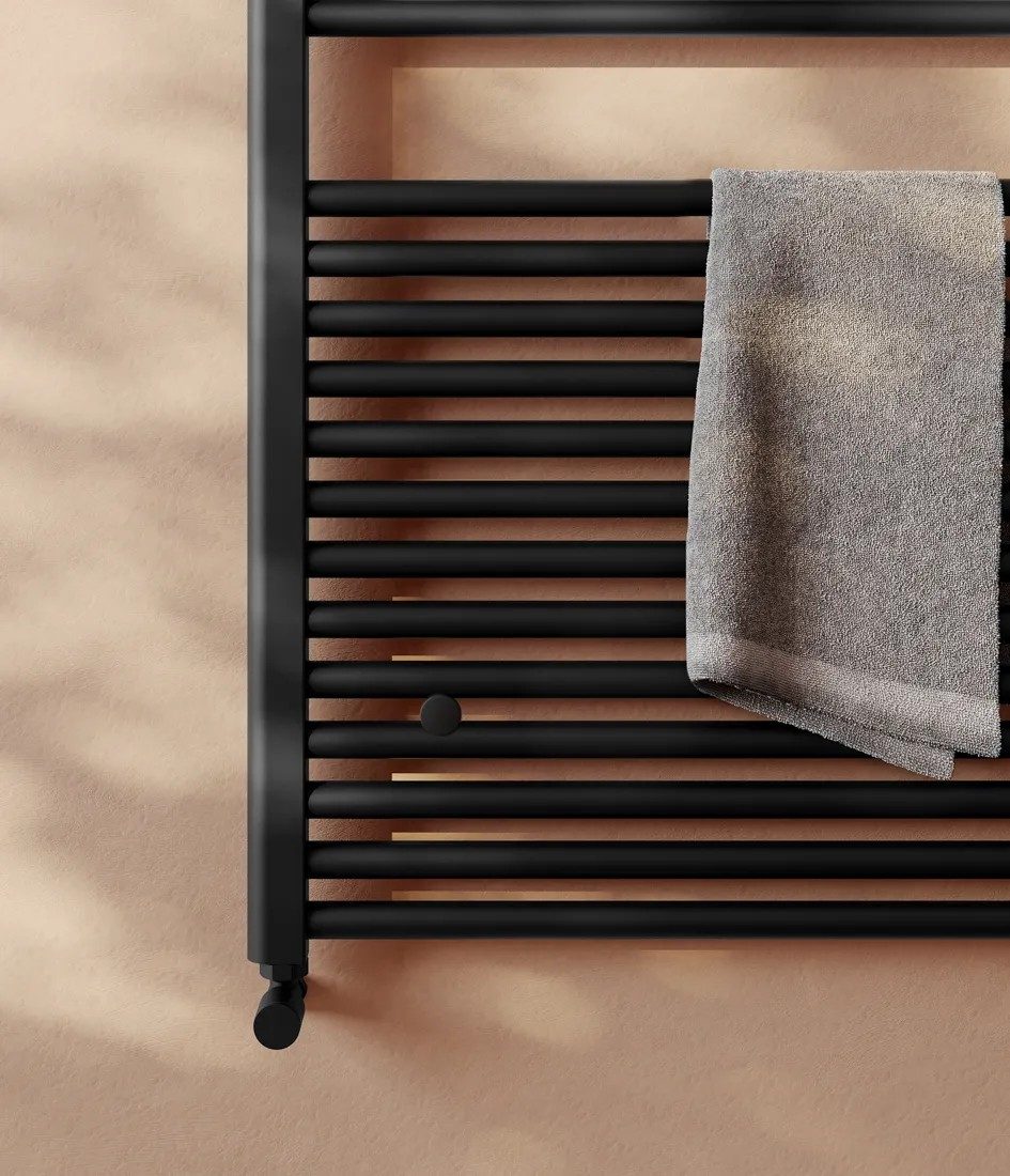 Aqualla Luca Tower Warmer with Aromawell – Matt Black