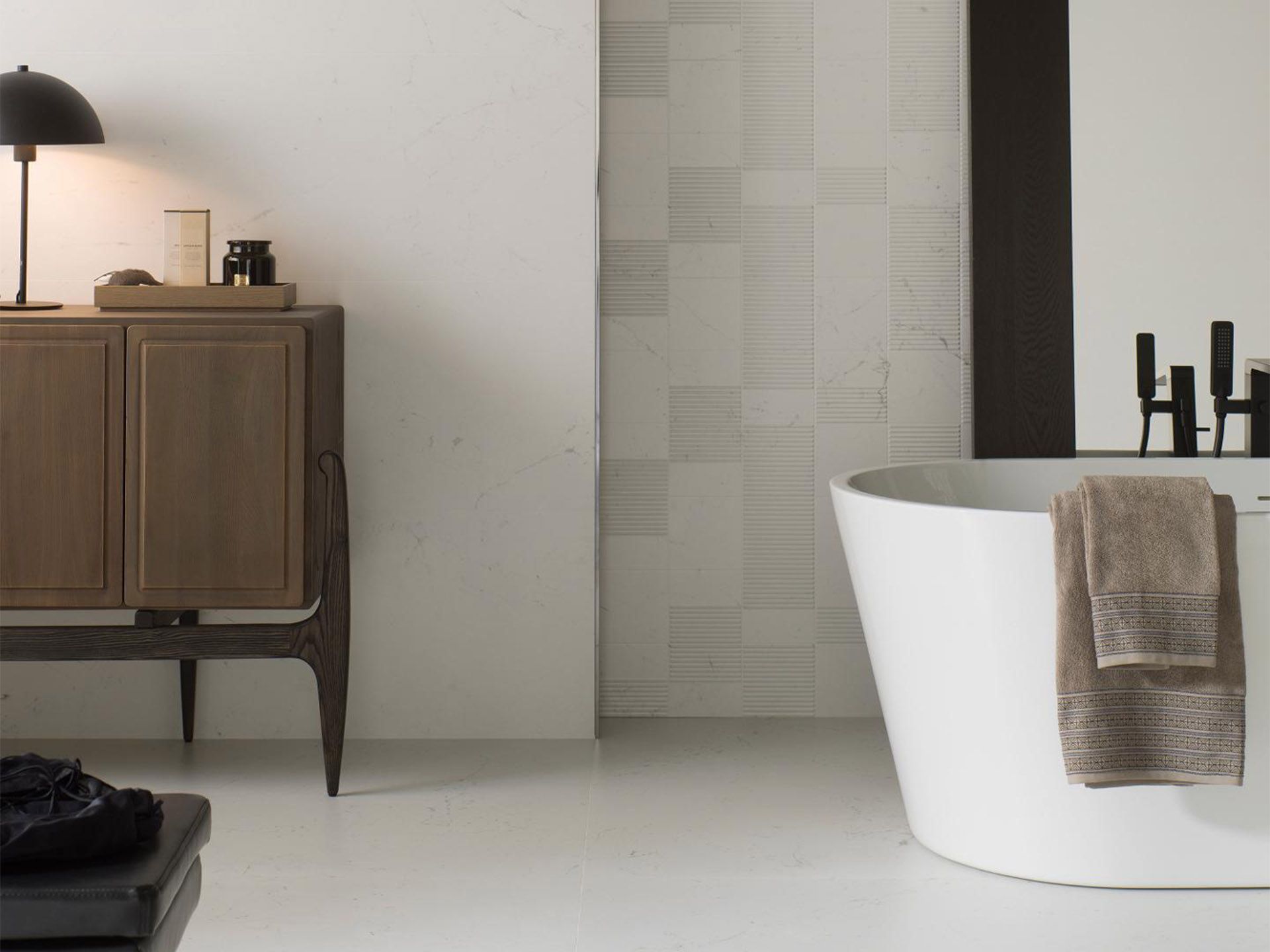 Porcelanosa Fontana Matt Tile 45×120