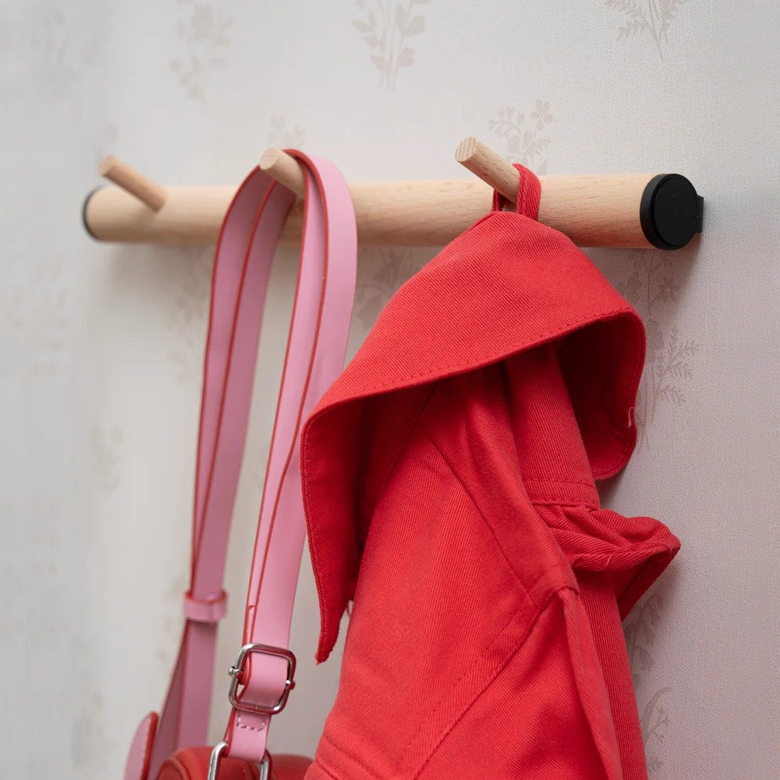 Smedbo Beslagsboden Horizontal Hook Rack, 3 Hooks – Black and Beech