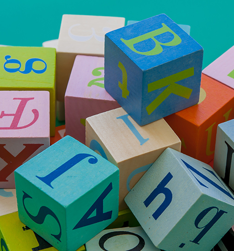 cubes lettres chiffres apprentissage