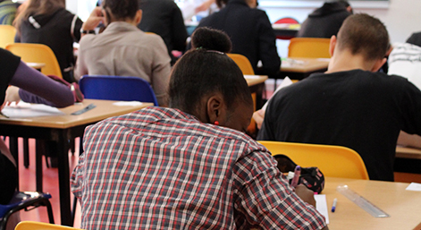 salle de classe, salle d'examen