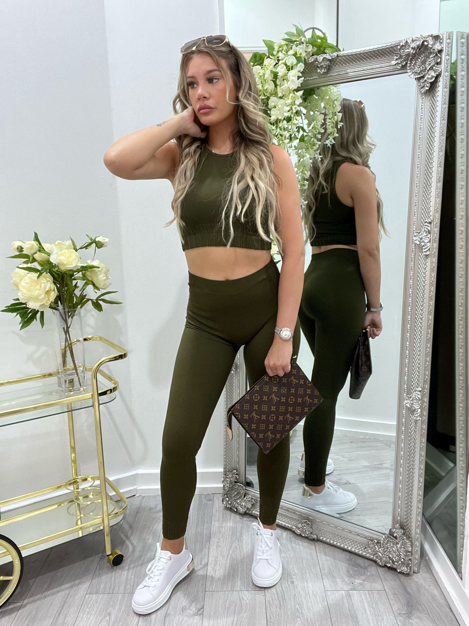 Khaki green gym set sale