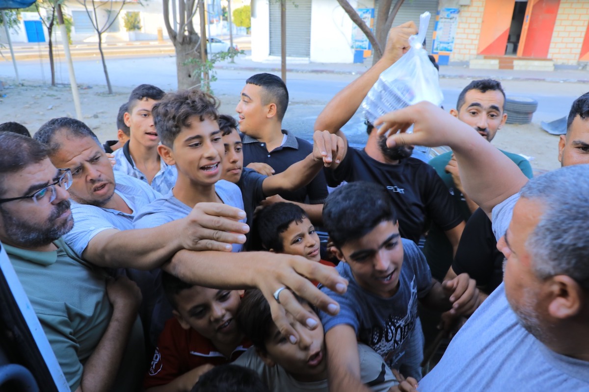 Distribution of Aid in Palestine - Global Ehsan Relief