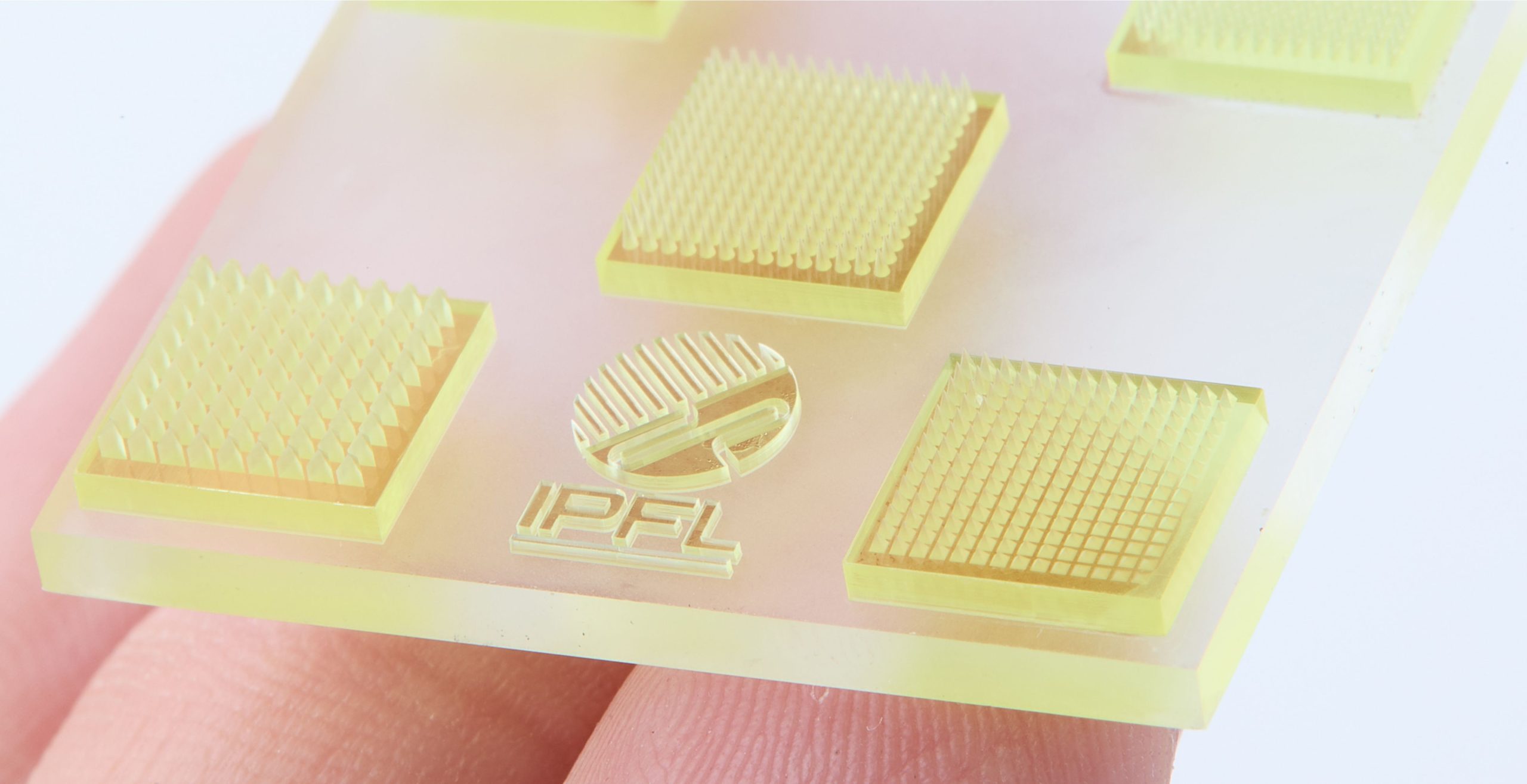 3D printed microneedle array