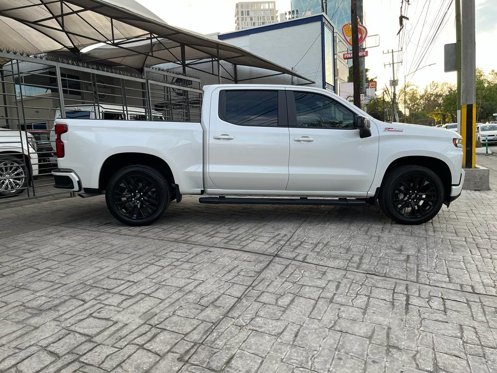 Chevrolet Cheyenne 2021 RST Automático Blanco