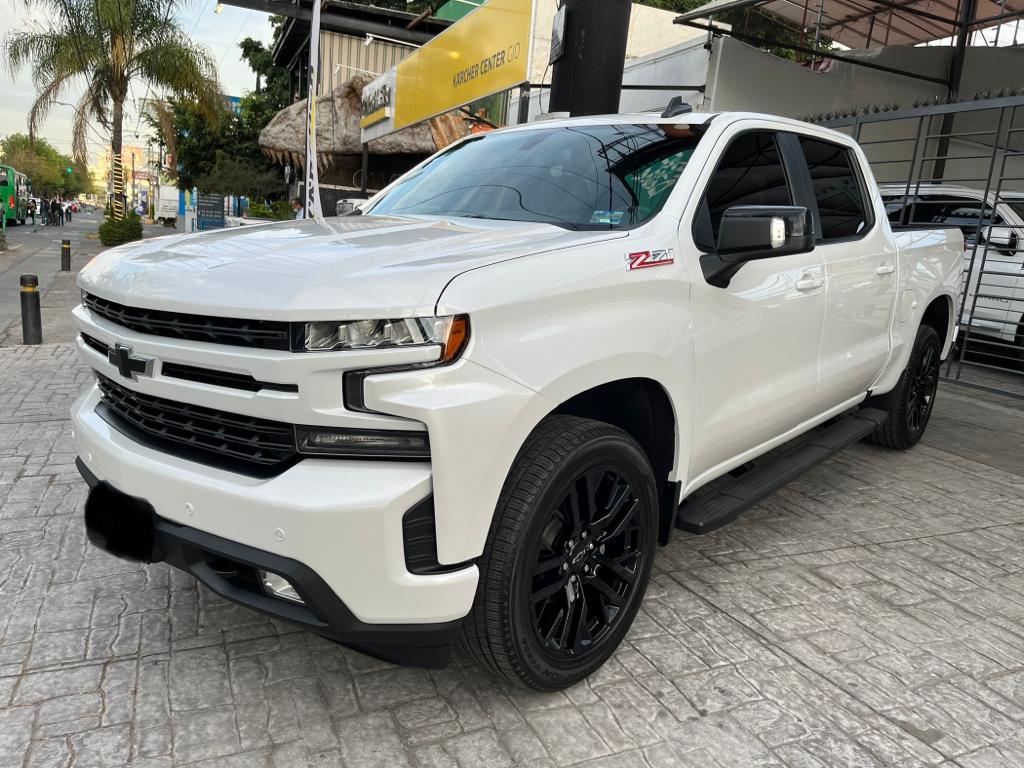 Chevrolet Cheyenne 2021 RST Automático Blanco