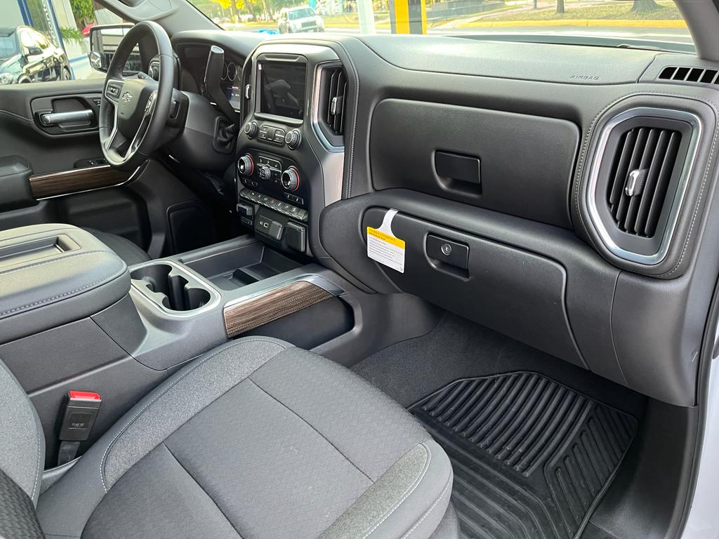 Chevrolet Cheyenne 2021 RST Automático Blanco