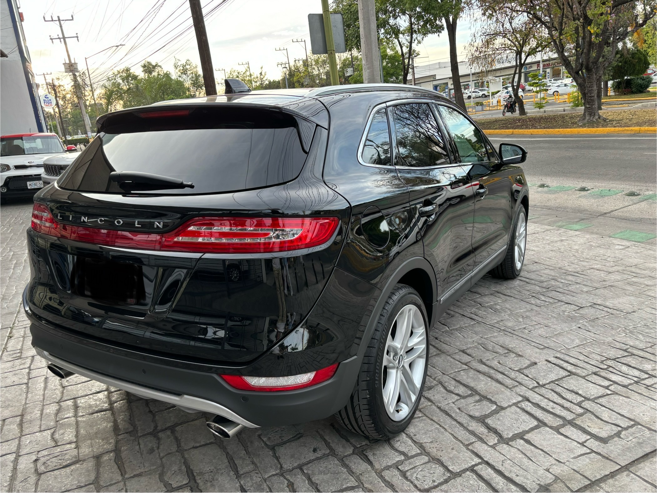 Lincoln MKC 2016 RESERVE Automático Negro