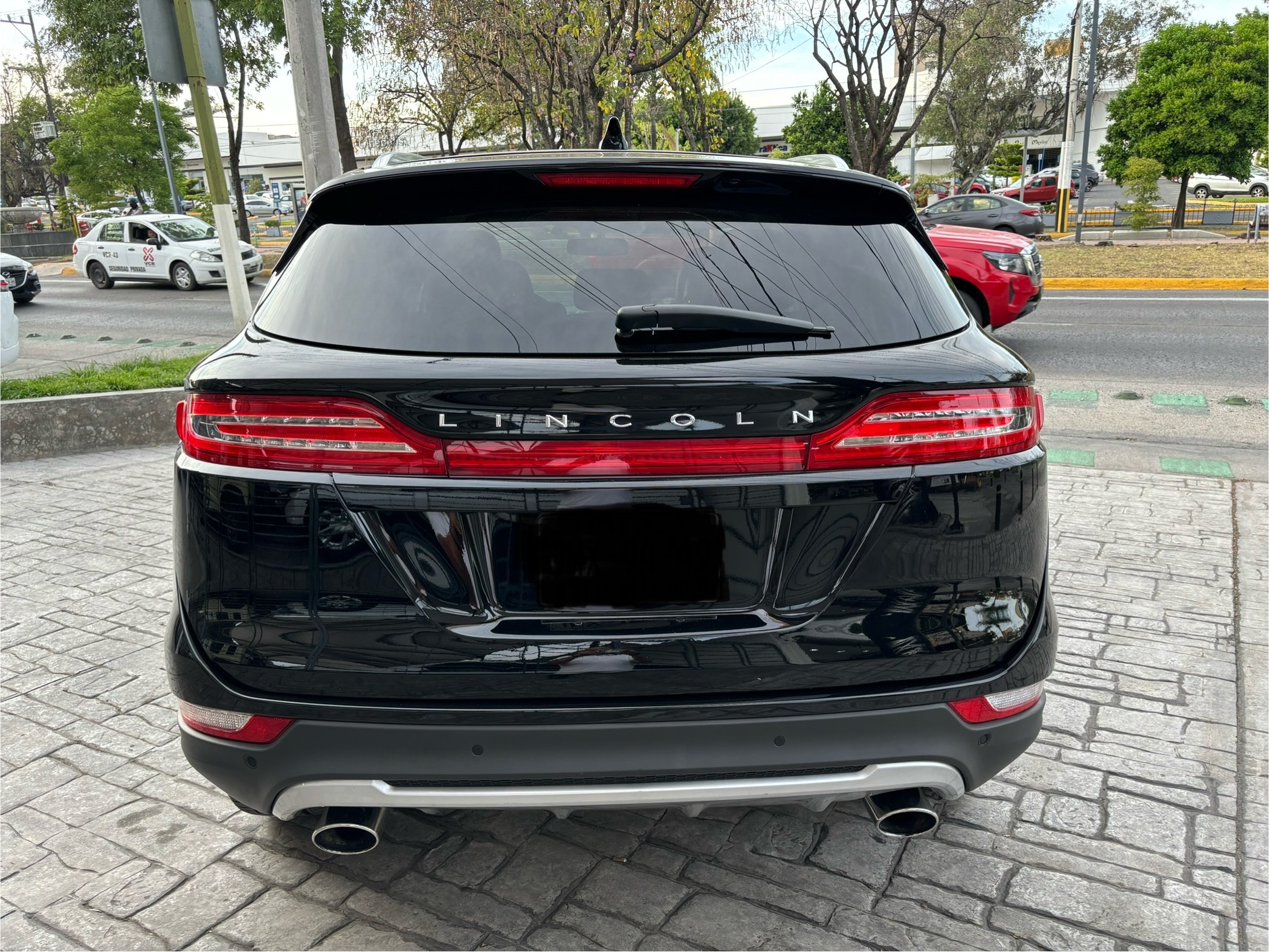 Lincoln MKC 2016 RESERVE Automático Negro