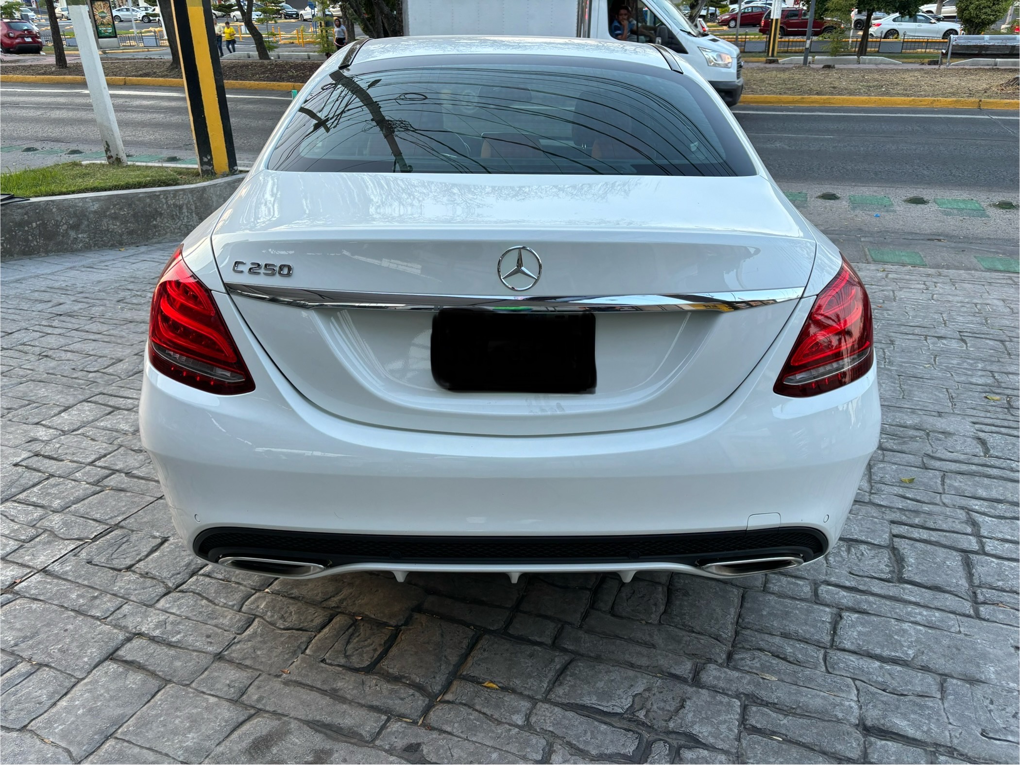 Mercedes-Benz Clase C 2018 C 250 SPORT Automático Blanco