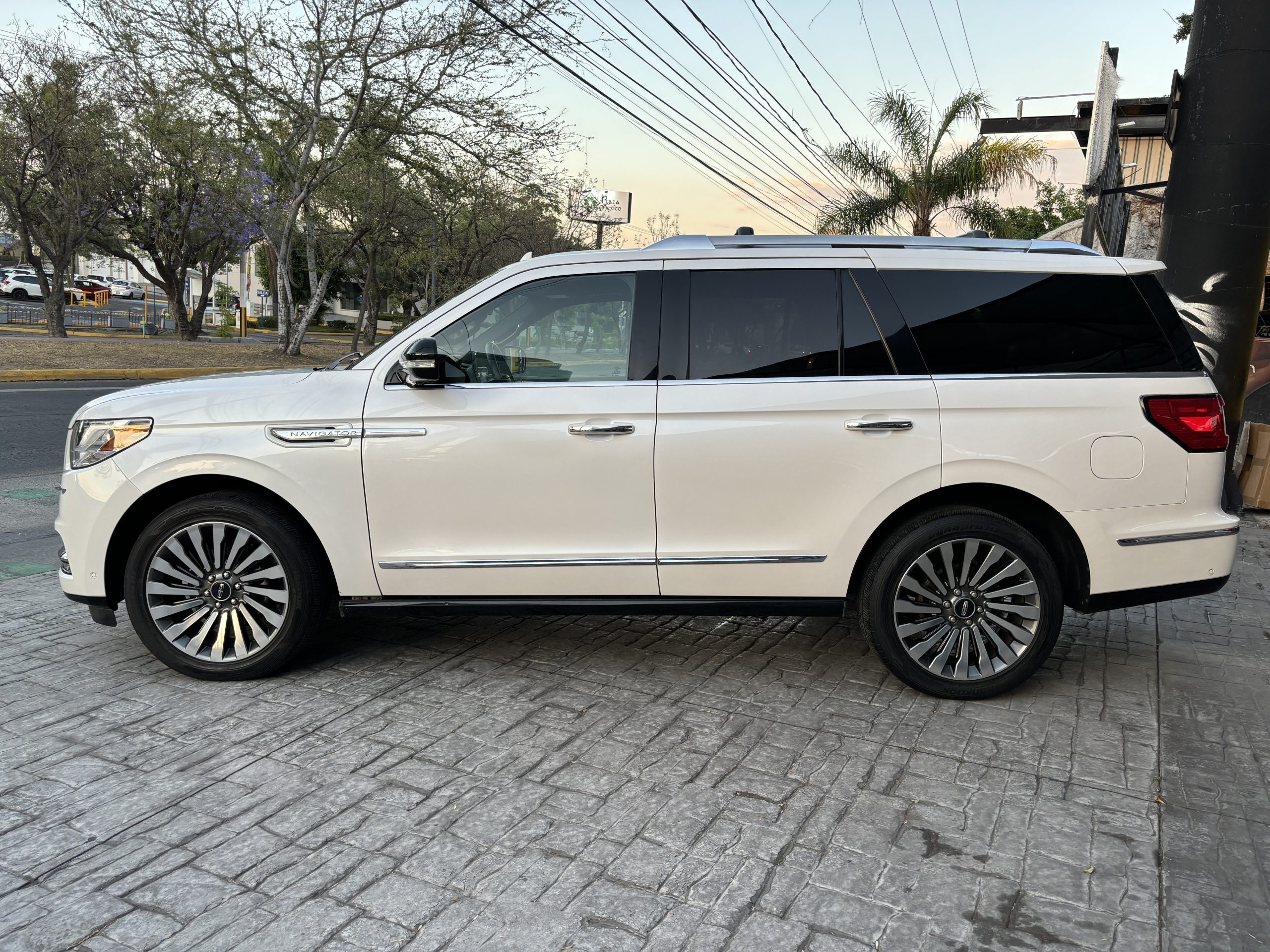 Lincoln Navigator 2019 RESERVE Automático Blanco