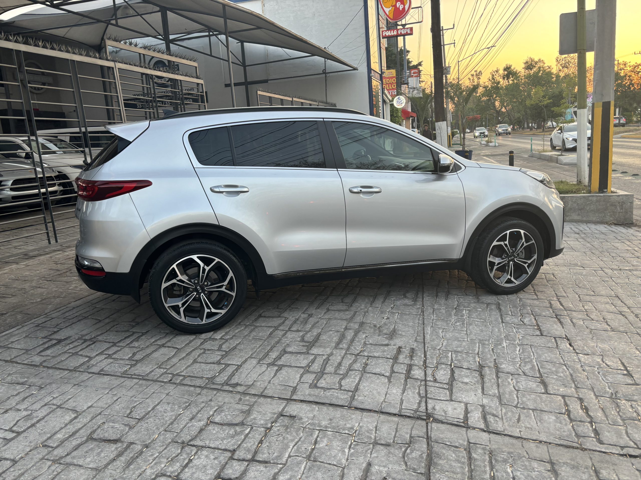 Kia Sportage 2019 SXL Automático Gris