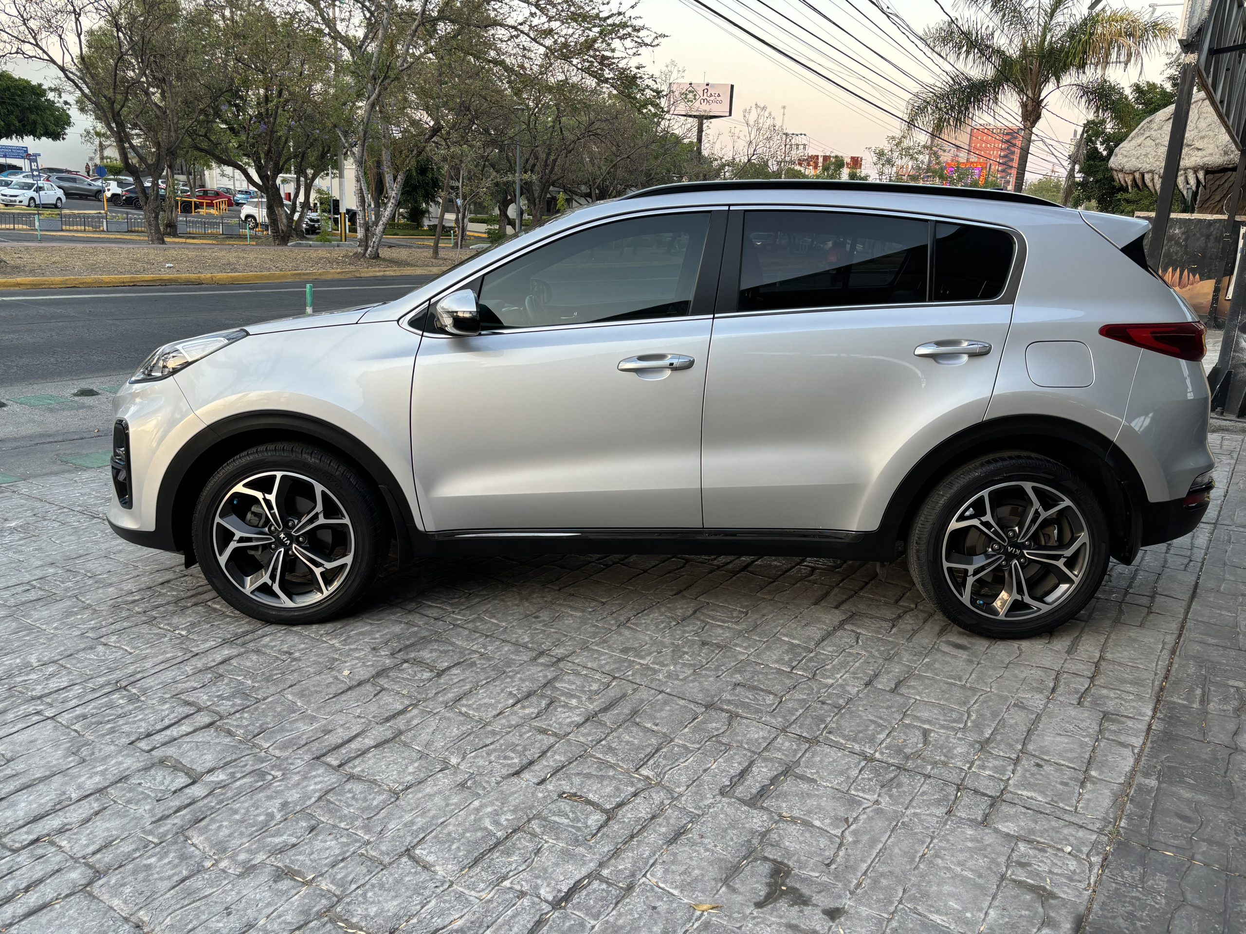 Kia Sportage 2019 SXL Automático Gris