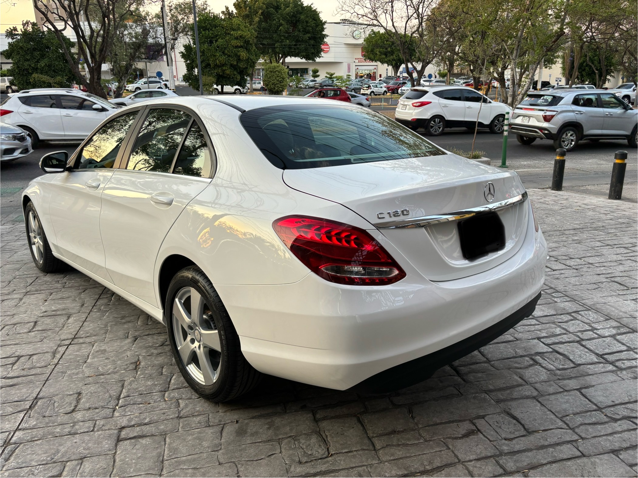Mercedes-Benz Clase C 2016 C180 CGI Automático Blanco