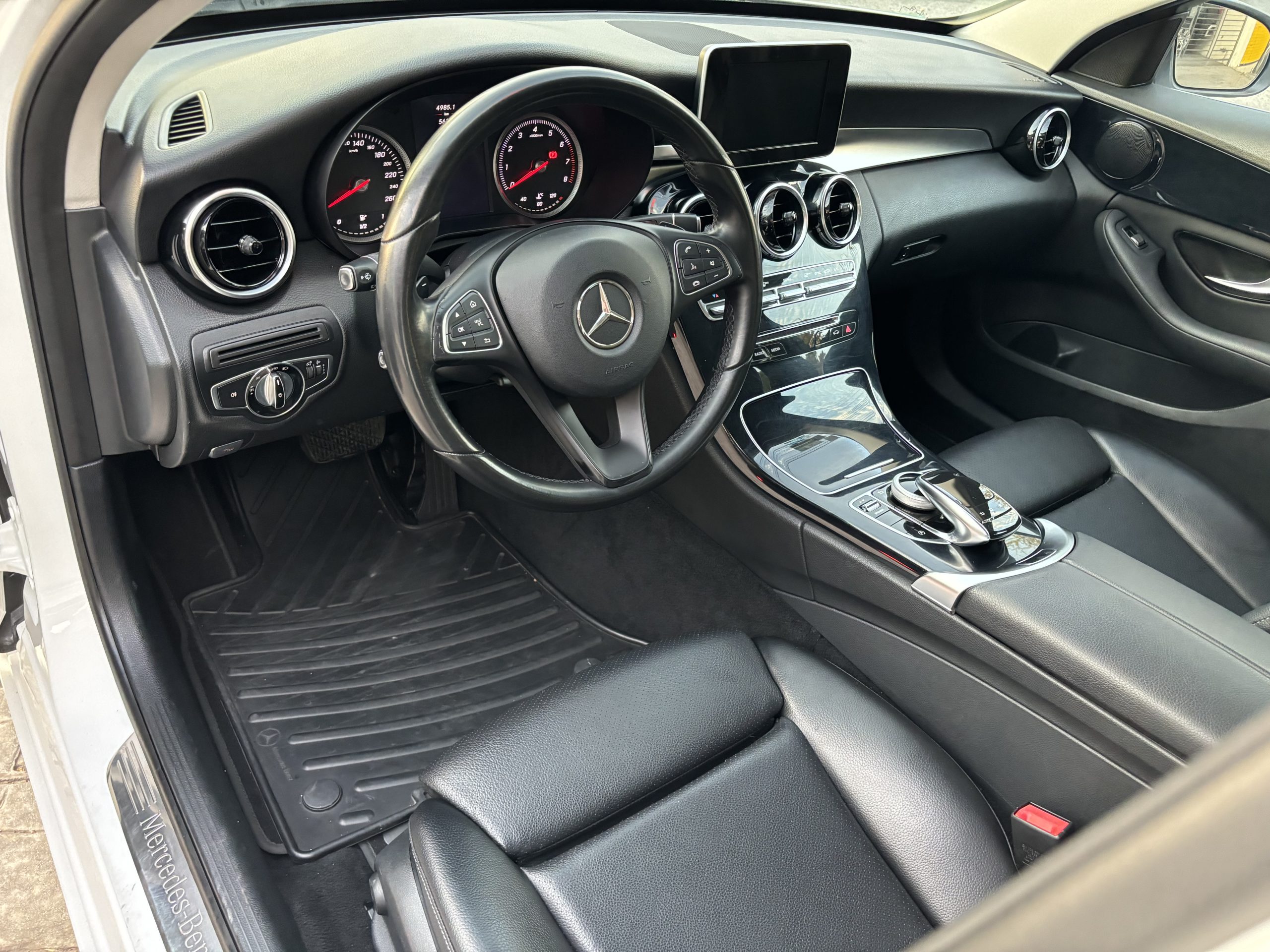 Mercedes-Benz Clase C 2016 C180 CGI Automático Blanco