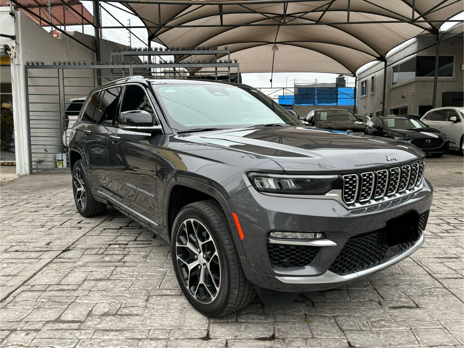 Jeep Grand Cherokee 2023 SUMMIT RESERVE Automático Gris