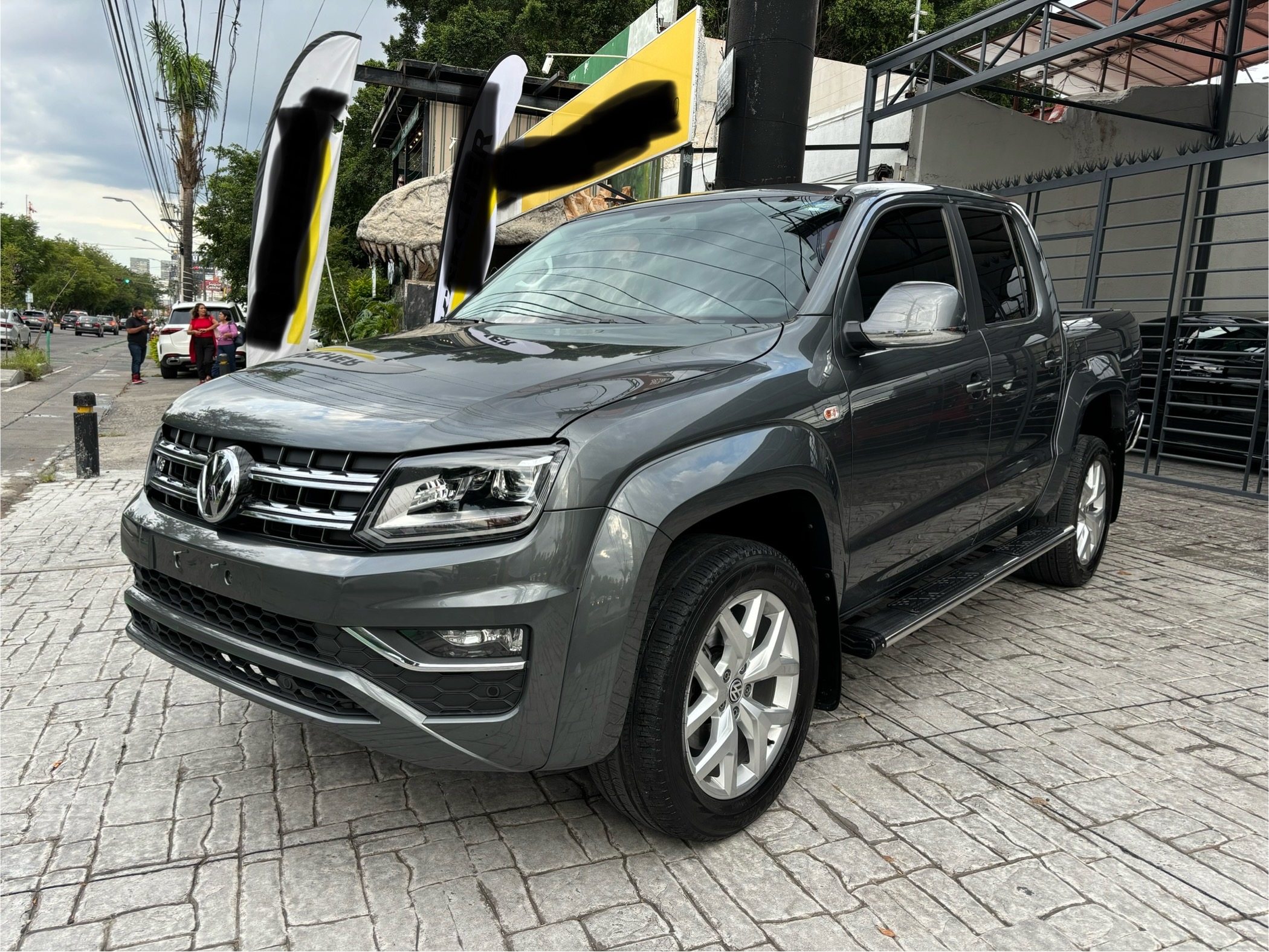 Volkswagen Amarok 2022 TDI HIGHLINE V6 Automático Gris