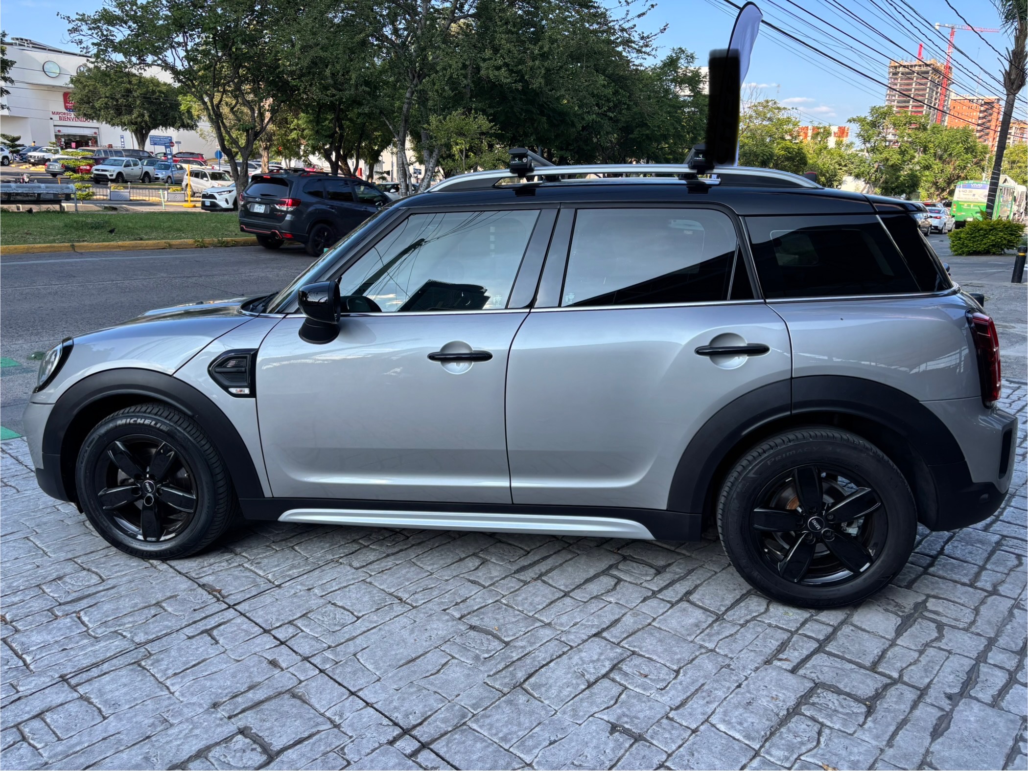 Mini Countryman 2023 CLASIC Automático Gris