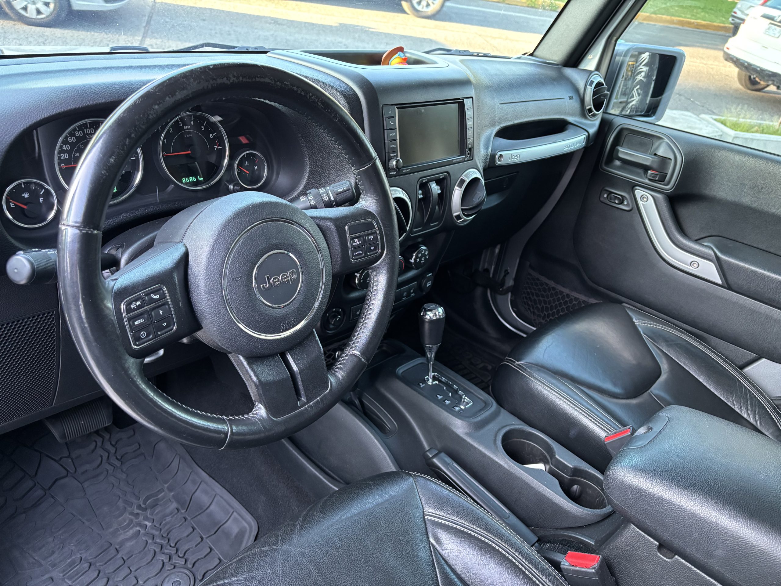 Jeep Wrangler 2016 SAHARA Automático Plata